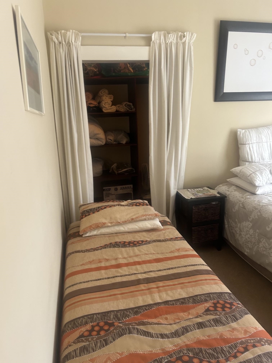 5 Bedroom Property for Sale in Viljoenskroon Free State